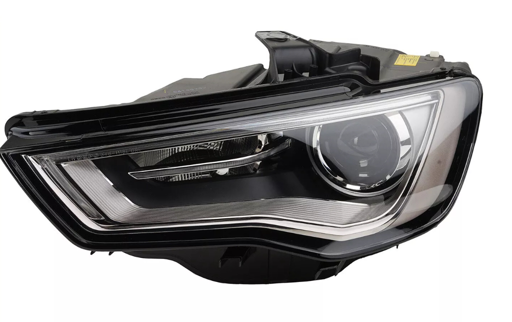 Phares avant gauche xénon Audi A3 8V 